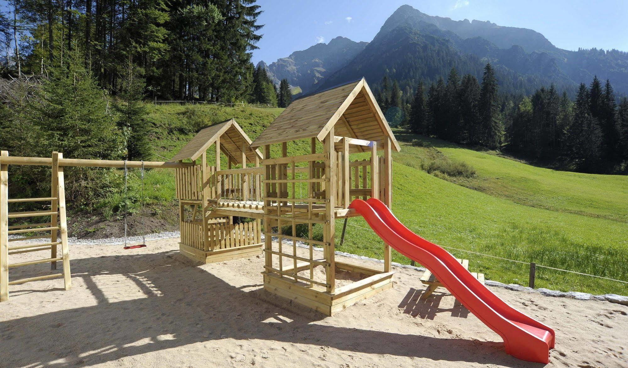 Ifa Breitach Apartments Kleinwalsertal Mittelberg Bagian luar foto